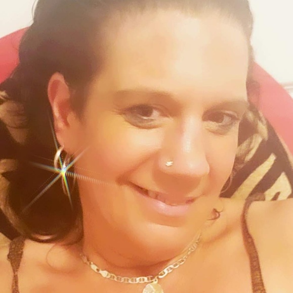 Meet your Posher, Karen - Picture 10 of 10